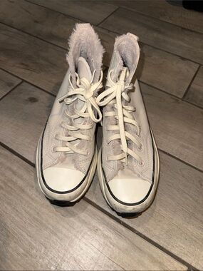 Converse Women's High-Top Sneakers in Cream 7.5